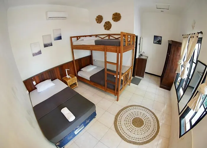 Jepun Villas 10 - One Bedroom With 3 Beds And Kitchen