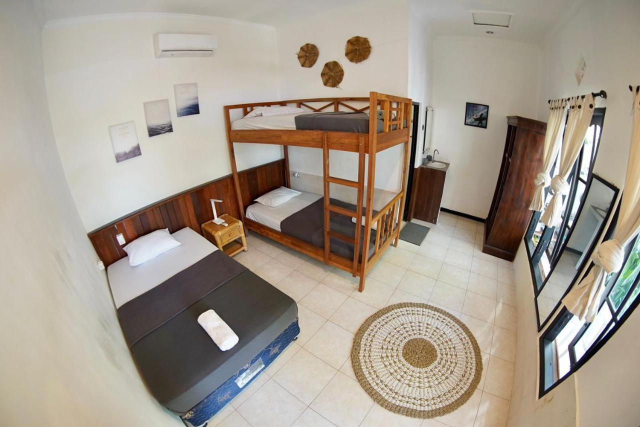 Jepun 10 - One Bedroom With 3 Beds And Kitchen