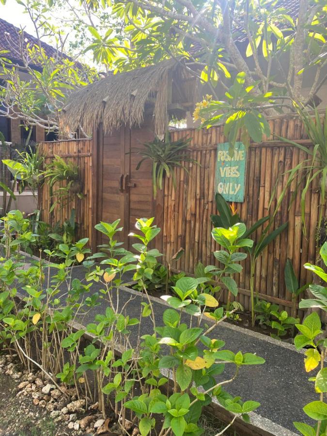 Jepun 10 - One Bedroom With 3 Beds And Kitchen * Uluwatu (Bali)